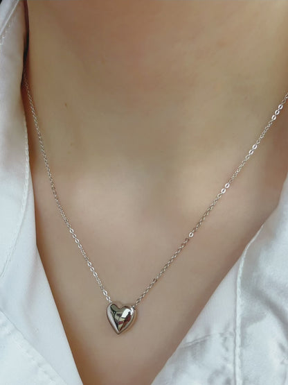 Colgante de plata de ley 925 con forma de corazón chapado en oro de 14 quilates o chapado en rodio para mujer